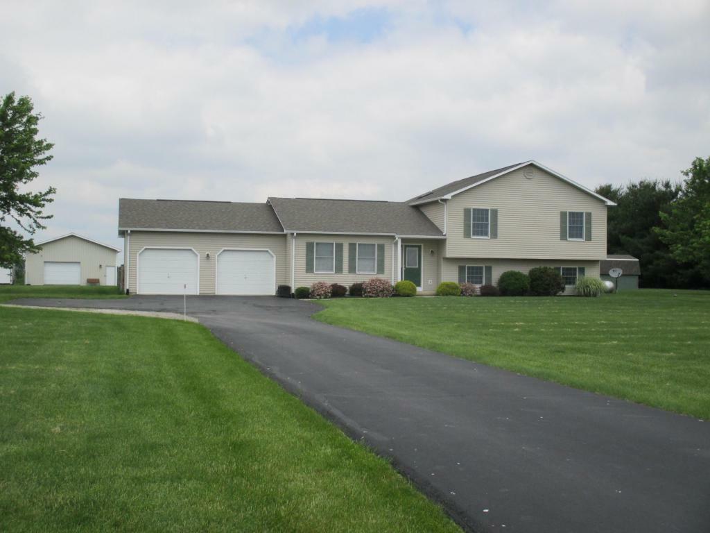 Property Photo:  1434 Bickel Church Road NE  OH 43105 