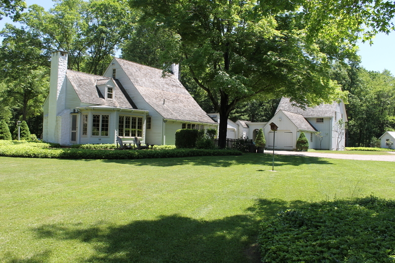 Property Photo: 82 Pleasant Grove Rd, Fl NJ 07853