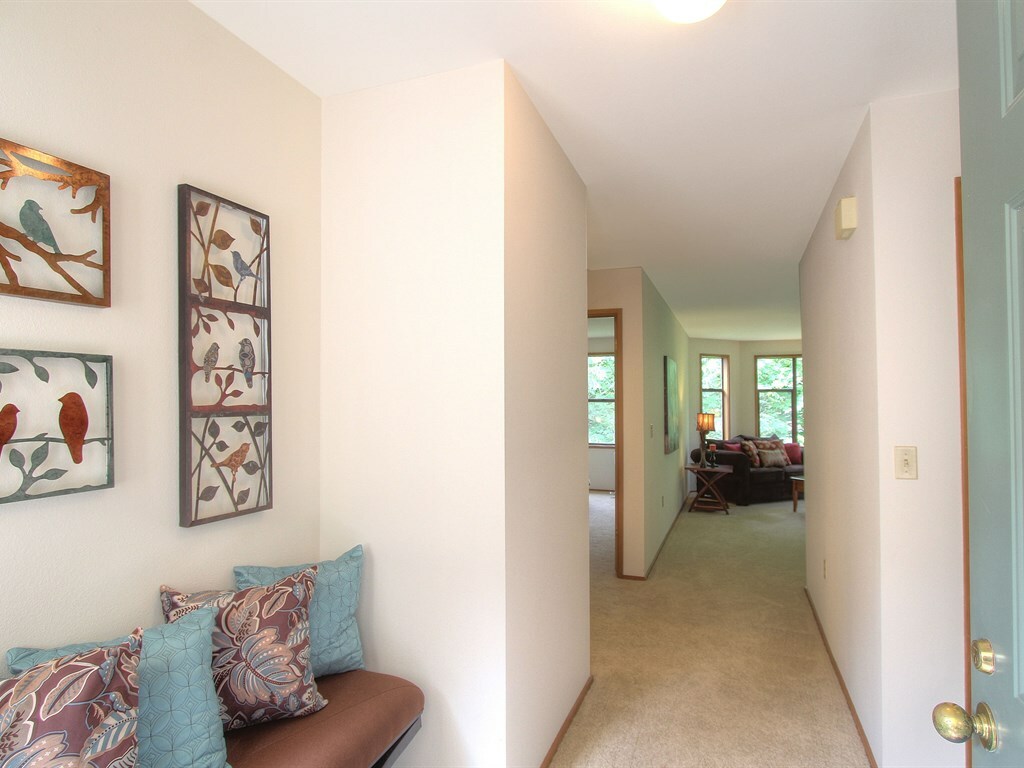 Property Photo: 4031 Providence Point Dr SE 2029 WA 98029