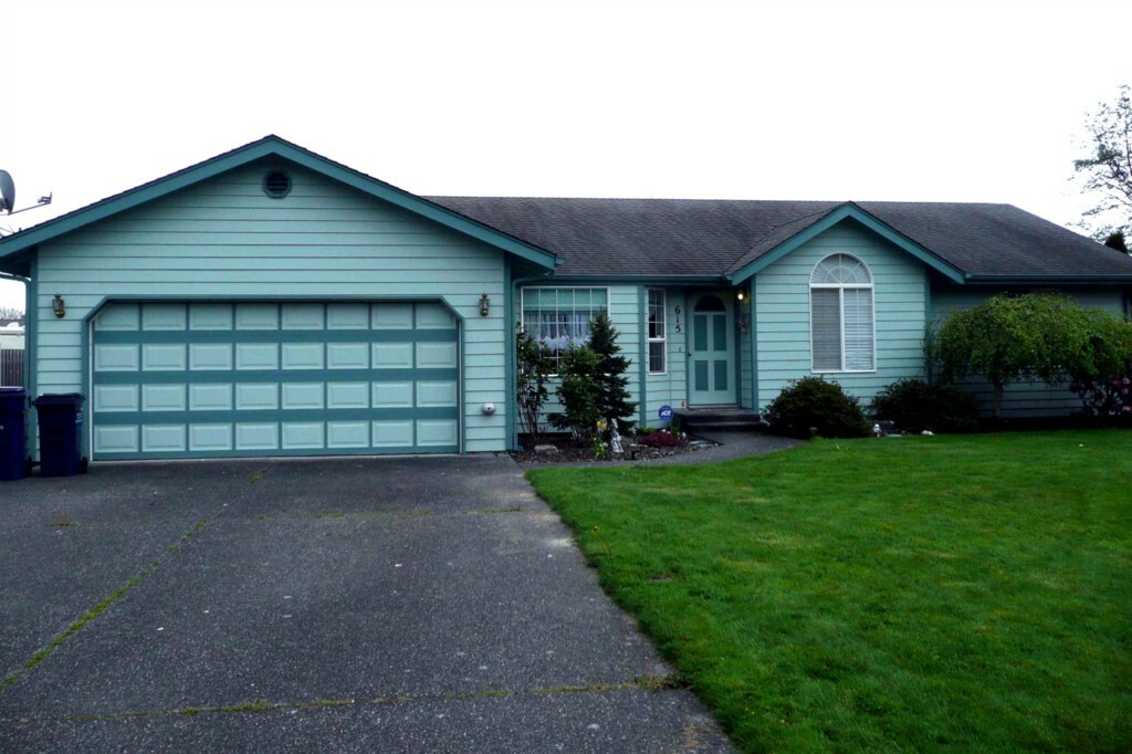 Property Photo:  615 Cedar Tree Dr  WA 98284 