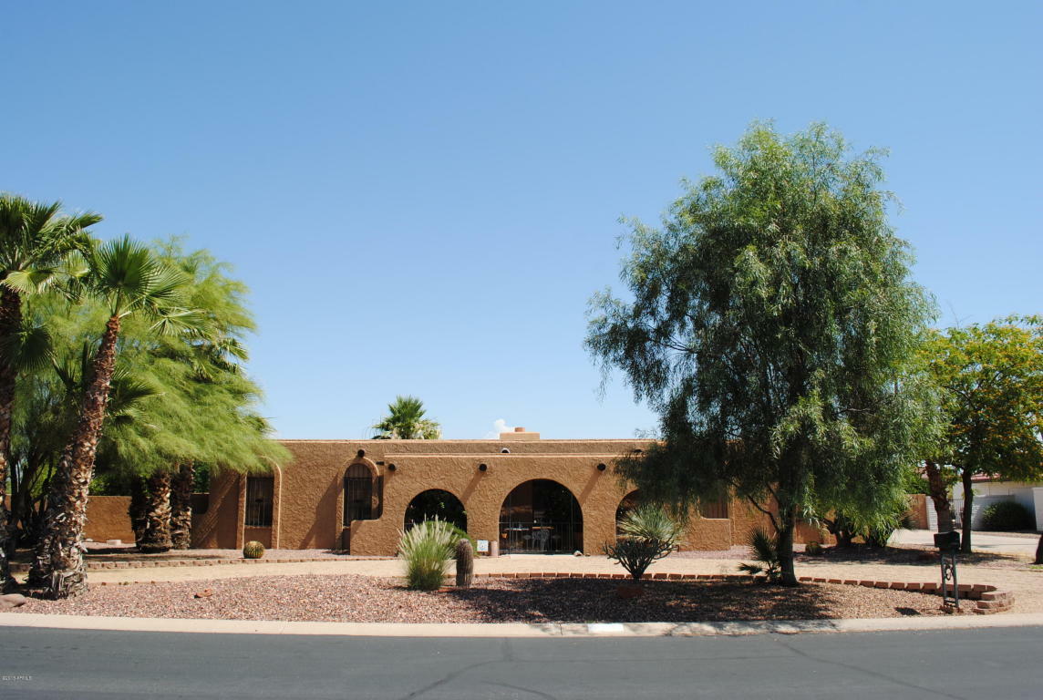 Property Photo:  430 E Campina Drive  AZ 85340 