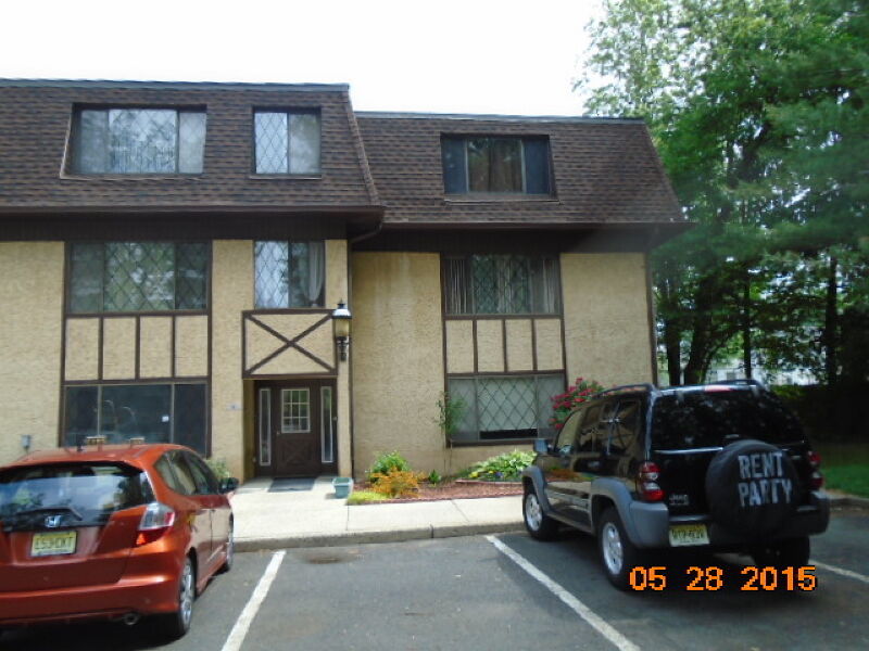 Property Photo: 192 Burnett Ave, C0006 NJ 07040