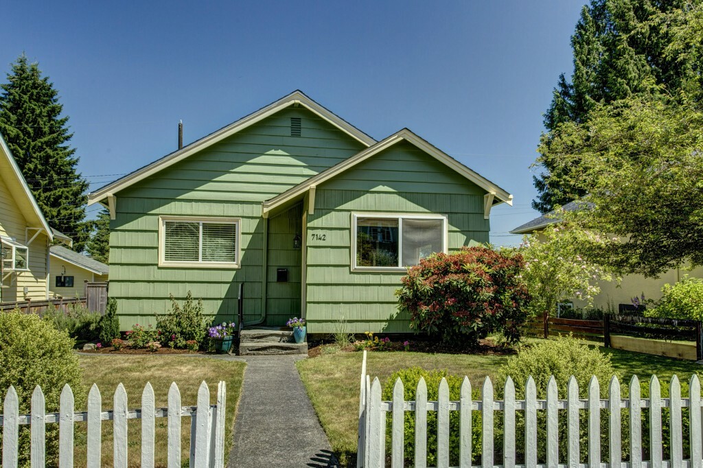 Property Photo:  7142 32nd Ave SW  WA 98126 