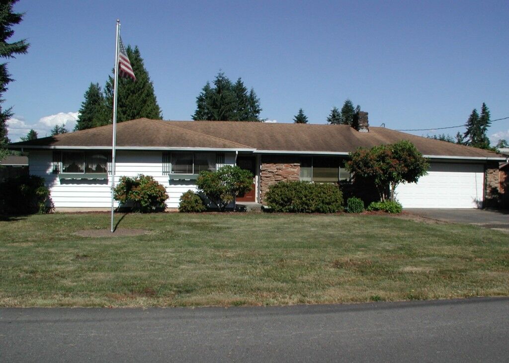 Property Photo: 15001 180th Avenue SE WA 98272
