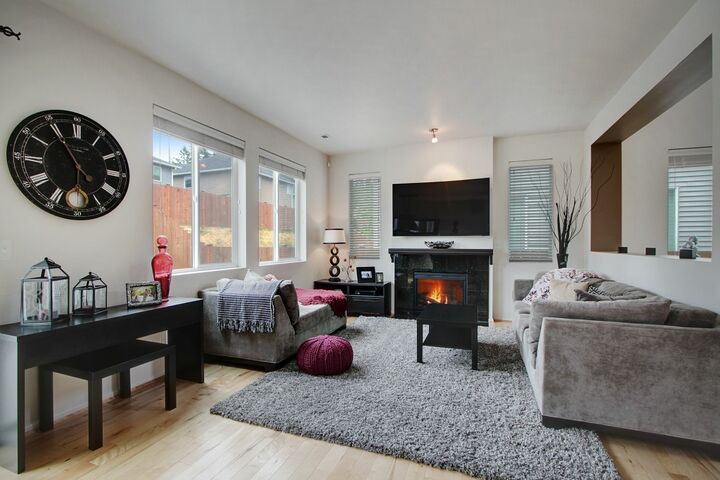 Property Photo:  6706 Charlotte Ave SE  WA 98092 