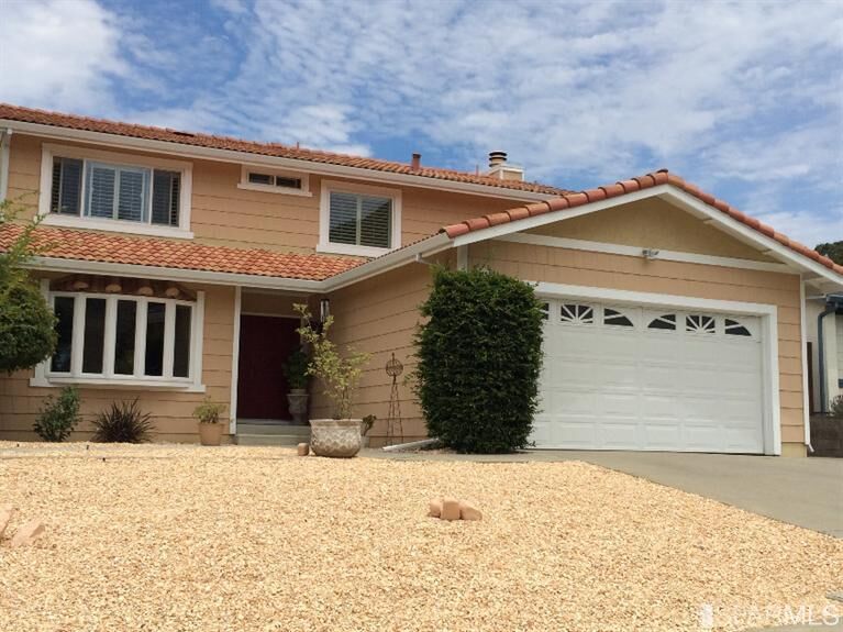 Property Photo: 1551 Swallow Way CA 94547