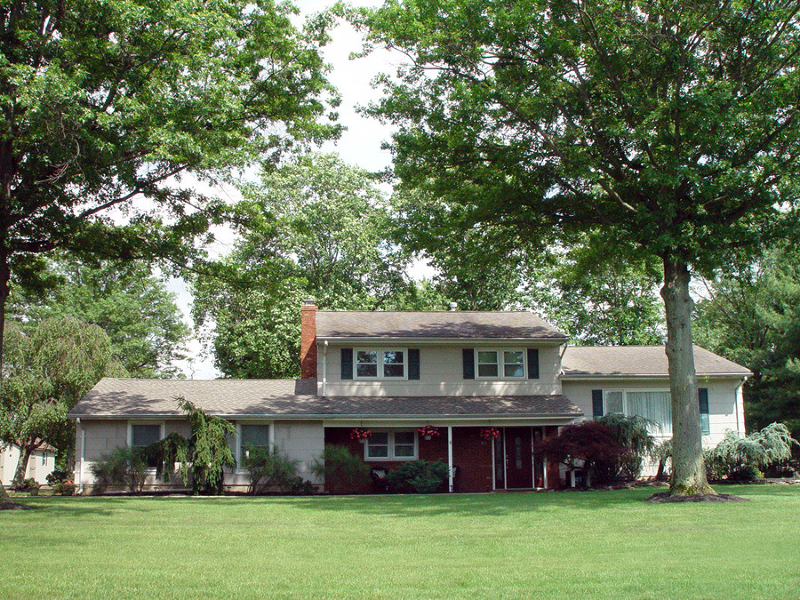 Property Photo: 70 Riverview Ter NJ 08844