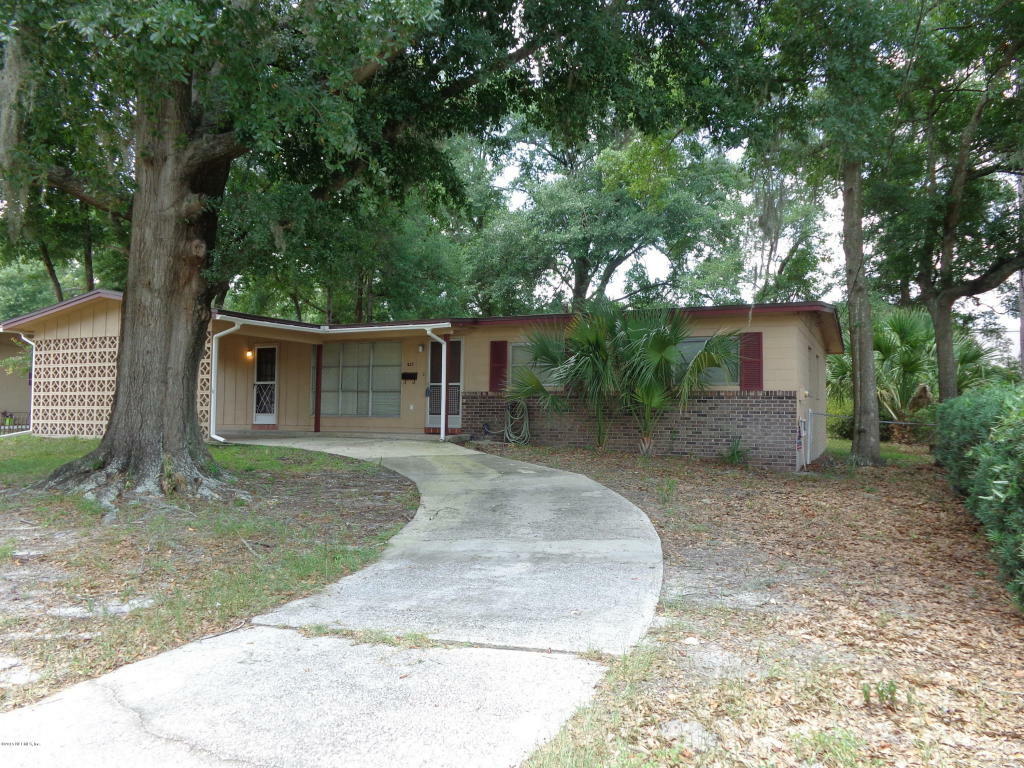 Property Photo:  237 Renne Drive N  FL 32218 