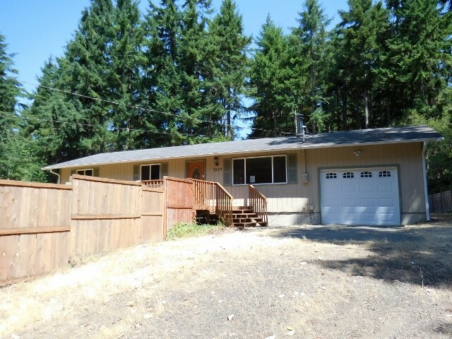 Property Photo: 7807 40th St NW WA 98335