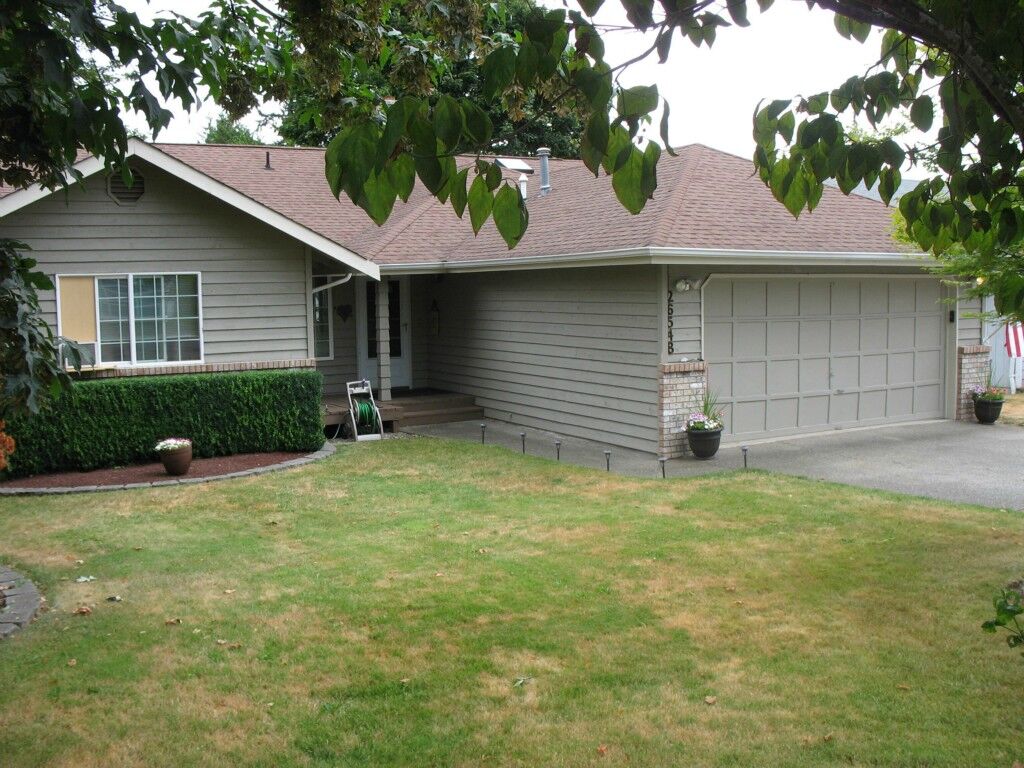 Property Photo: 26548 221st Ave SE WA 98038