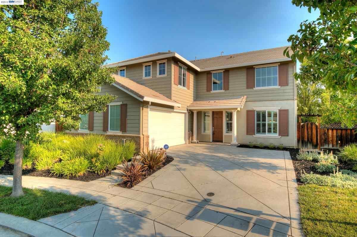 Property Photo:  503 W Cancion  CA 95391 