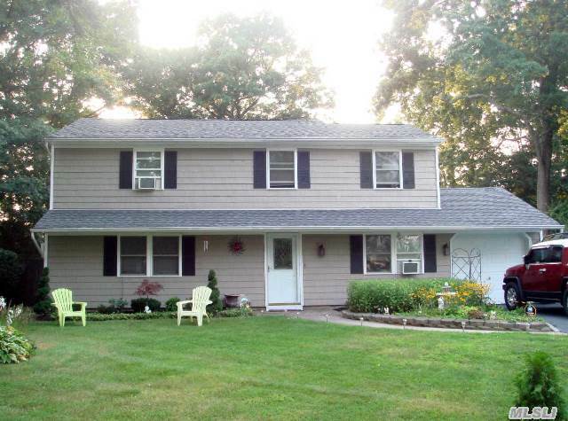 Property Photo:  35 Ridge Haven Drive  NY 11961 