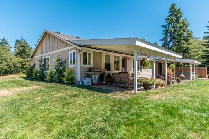 Property Photo:  284 Koontz Rd  WA 98277 