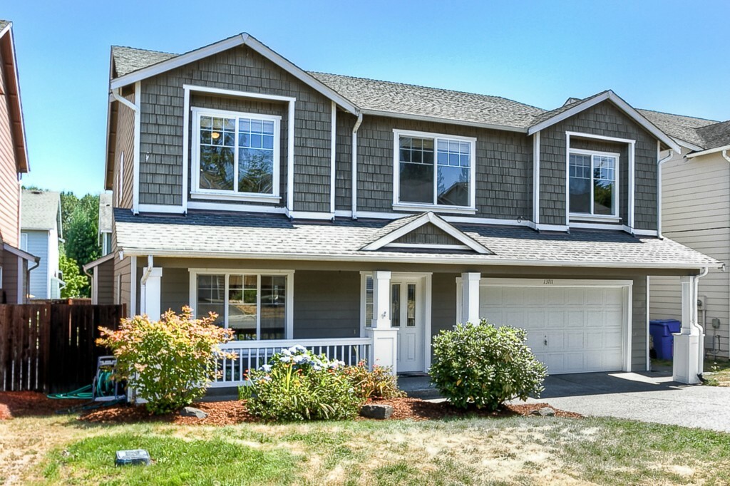 Property Photo:  13711 116th Av Ct E  WA 98374 