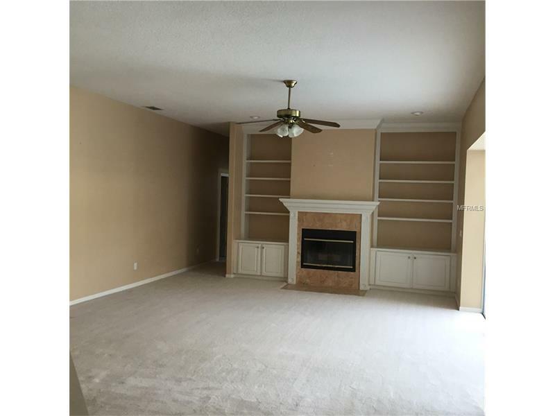 Property Photo:  9120 Woodridge Run Drive  FL 33647 