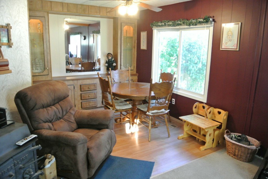 Property Photo: 17410 87th Ave SE 23 WA 98296