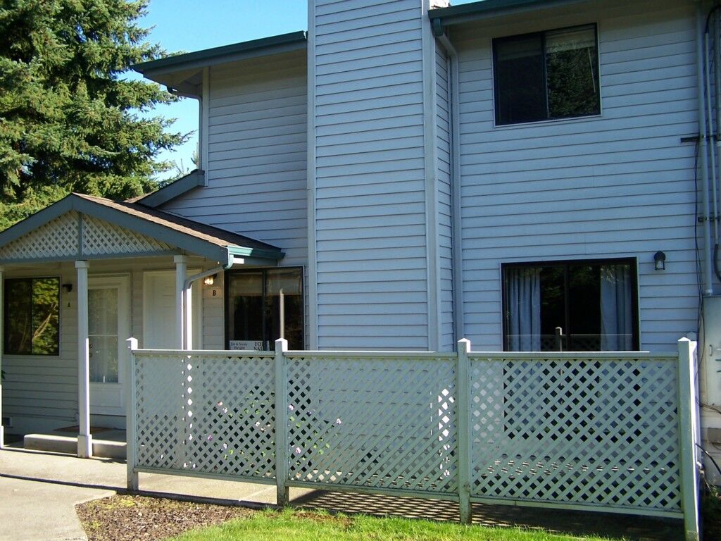 Property Photo: 1530 201st Place SE 10-B WA 98012