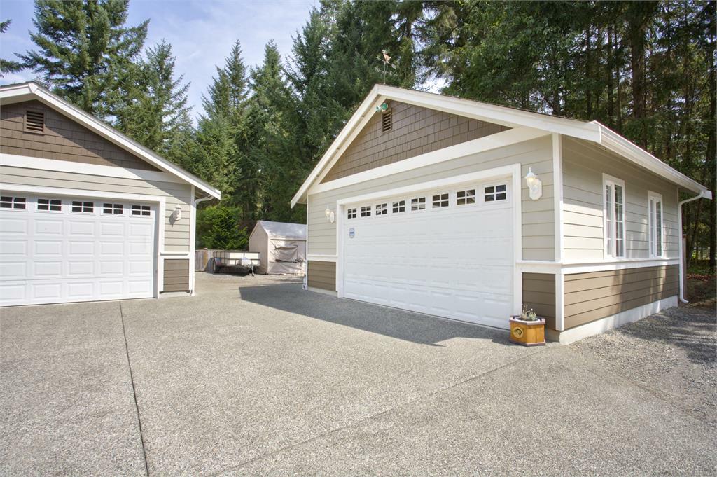 Property Photo:  6713 254th St E  WA 98338 