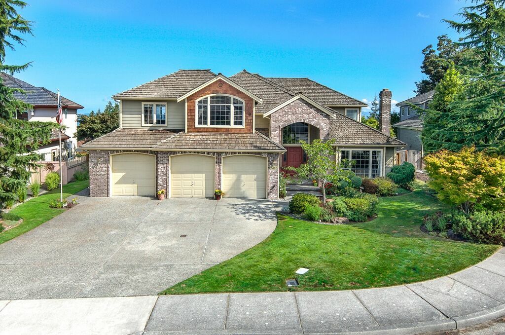 Property Photo: 2413 56th St SW WA 98203