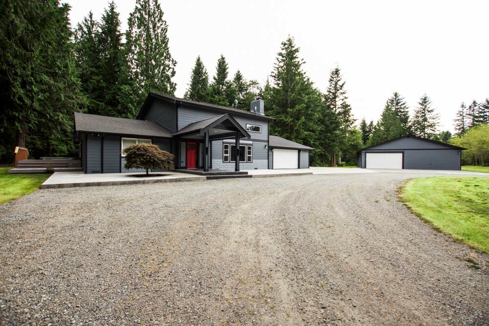 Property Photo:  19307 SE 209th Place  WA 98058 