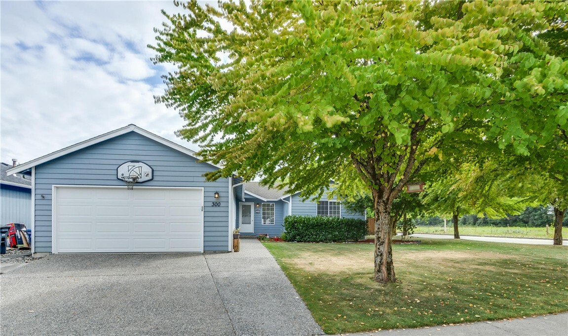 Property Photo:  300 Coates Lane  WA 98284 