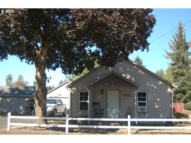 Property Photo: 1002 Goucher St OR 97101