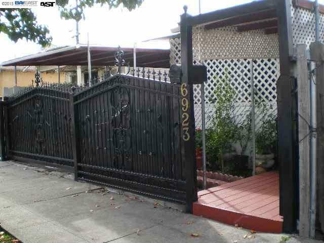 Property Photo:  6923 Hamilton Ave  CA 94621 