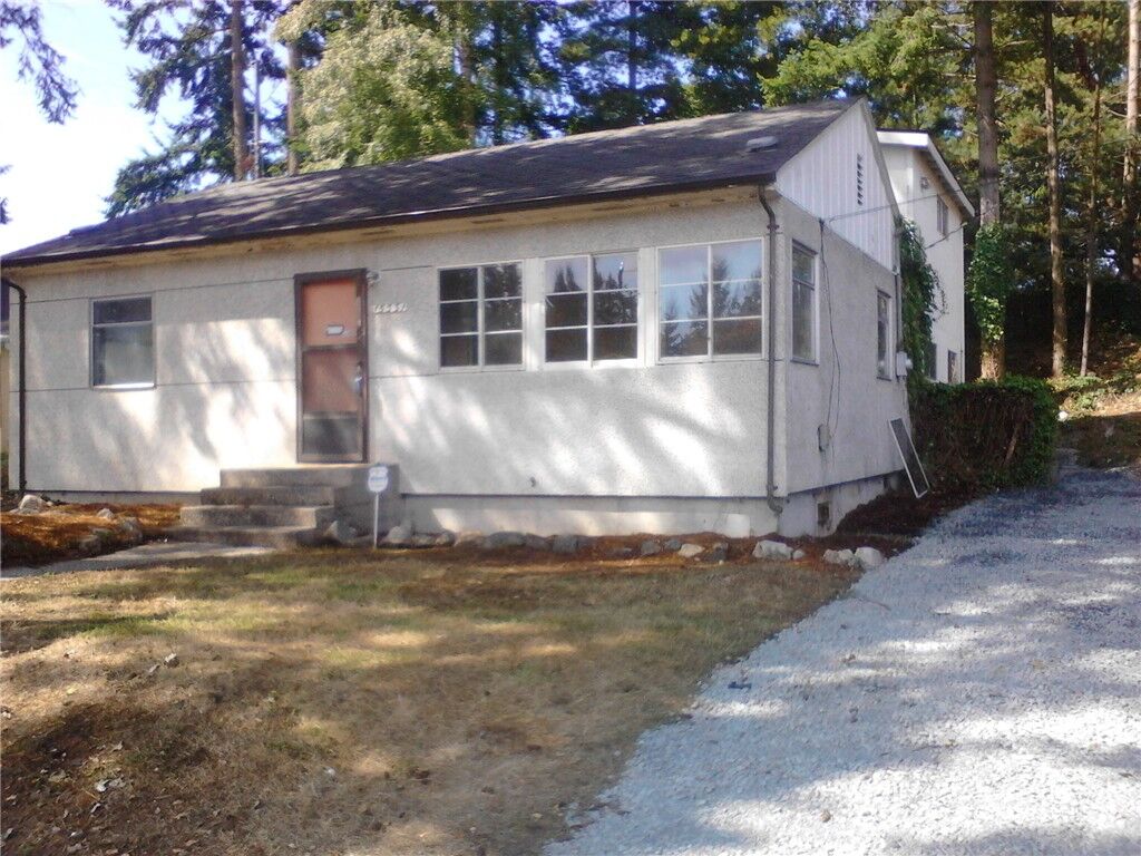 Property Photo: 15331 Interlake Ave N WA 98133