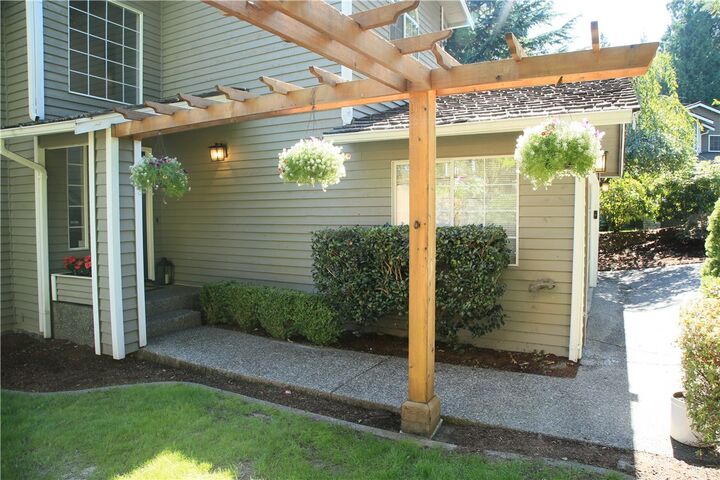 Property Photo:  11730 NE 106th Lane  WA 98033 