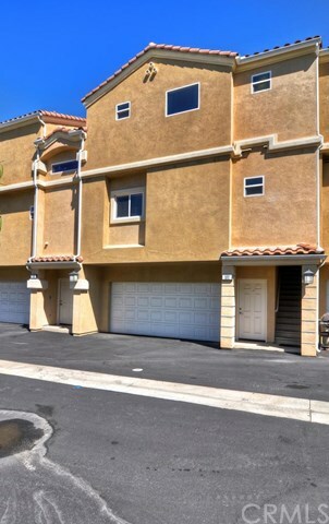 Property Photo:  2802 Green River Road 102  CA 92882 