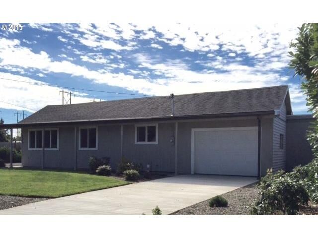 Property Photo: 4060 Marshall Ave OR 97402