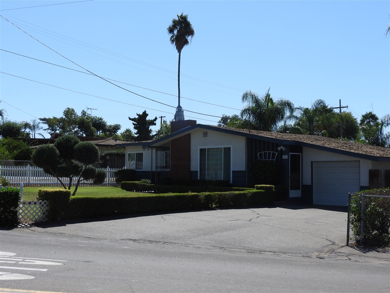 Property Photo:  790 N Citrus Ave  CA 92084 