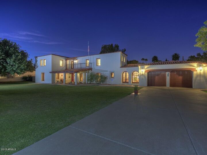 Property Photo:  366 E Verde Lane  AZ 85012