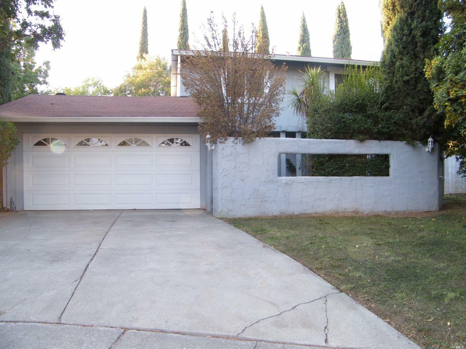 Property Photo:  178 Huntington Drive  CA 95687 