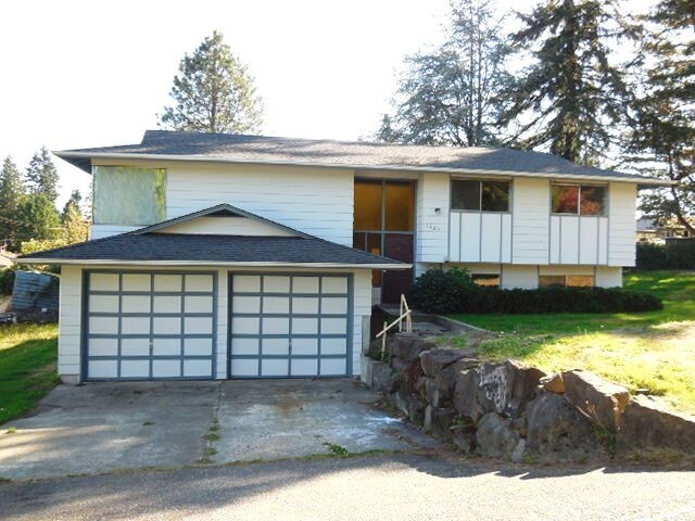 Property Photo:  1824 72nd Place SE  WA 98203 
