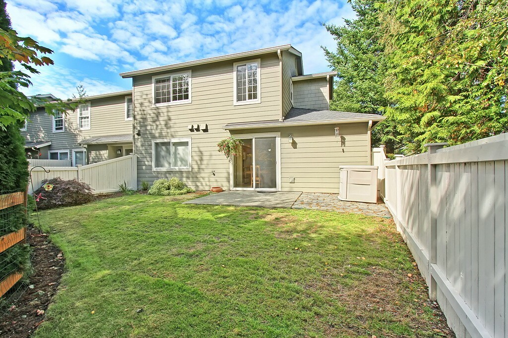 Property Photo:  1430 W Casino Rd 221  WA 98204 