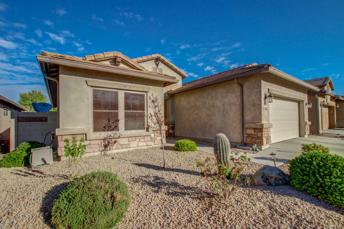 Property Photo:  2612 W Dale Lane  AZ 85085 