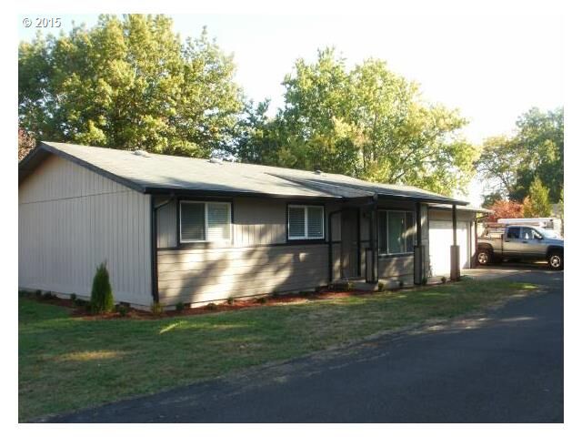 Property Photo: 925 Williams St OR 97402