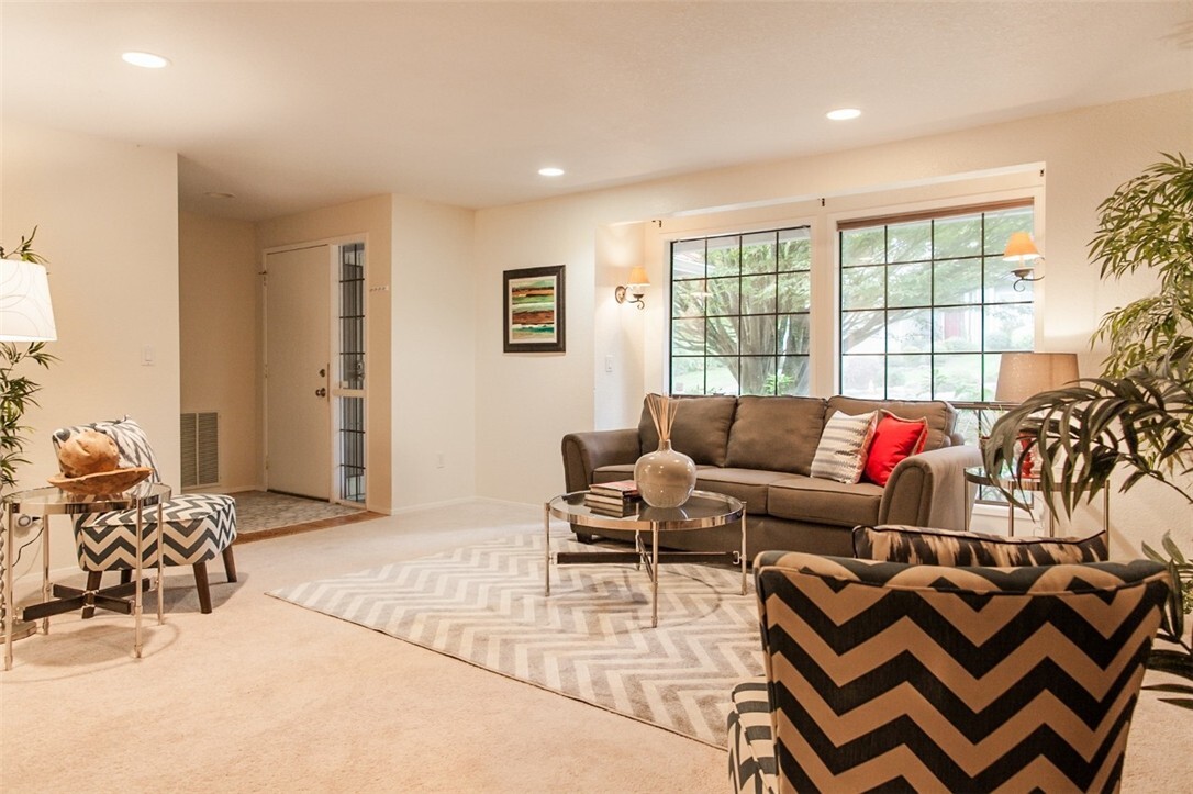 Property Photo: 13418 NE 119th Wy WA 98052