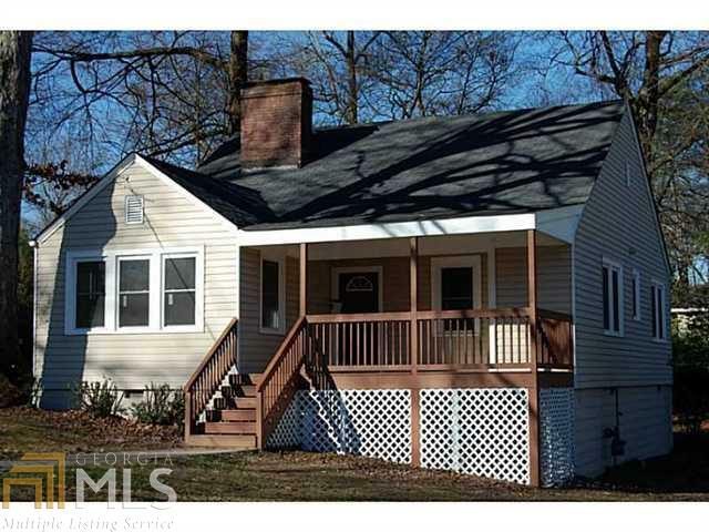 Property Photo: 2176 Adams Dr GA 30318