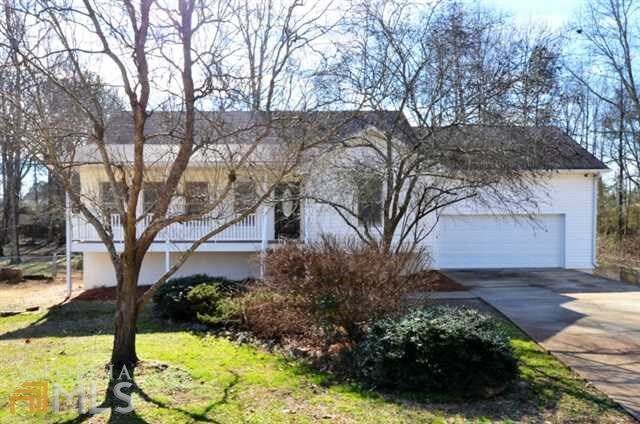 Property Photo:  4639 Primrose Dr  GA 30517 