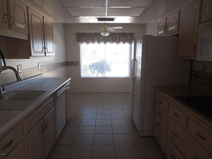 Property Photo: 9541 W Briarwood Circle N AZ 85351