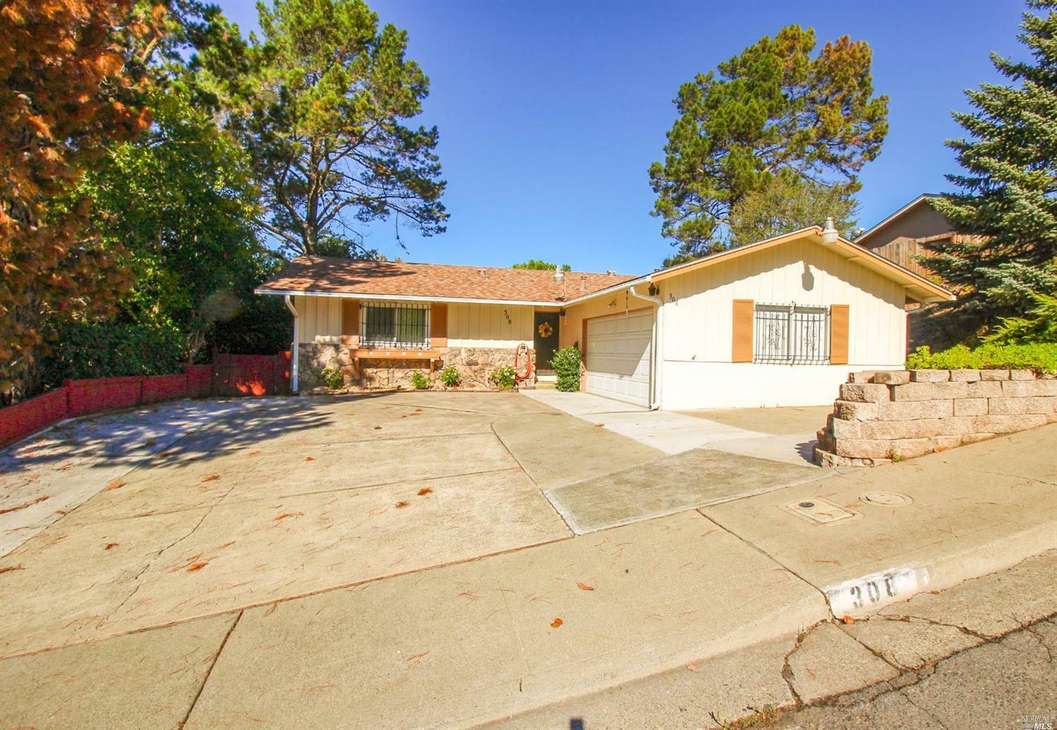 Property Photo:  308 Aragon Street  CA 94591 