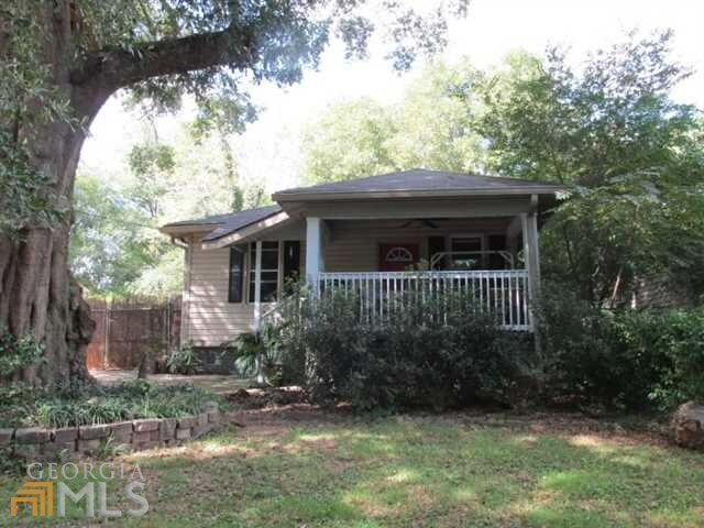 Property Photo: 1146 Dobbs Dr GA 30316