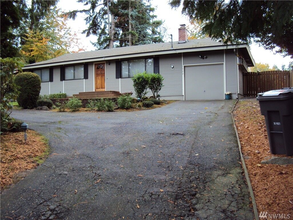 Property Photo:  1522  4th Street  WA 98033 