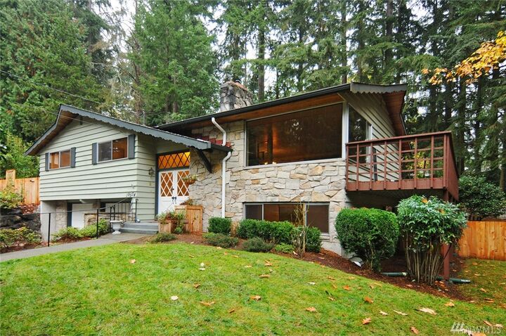 19534 38th Ave NE  Lake Forest Park WA 98155 photo