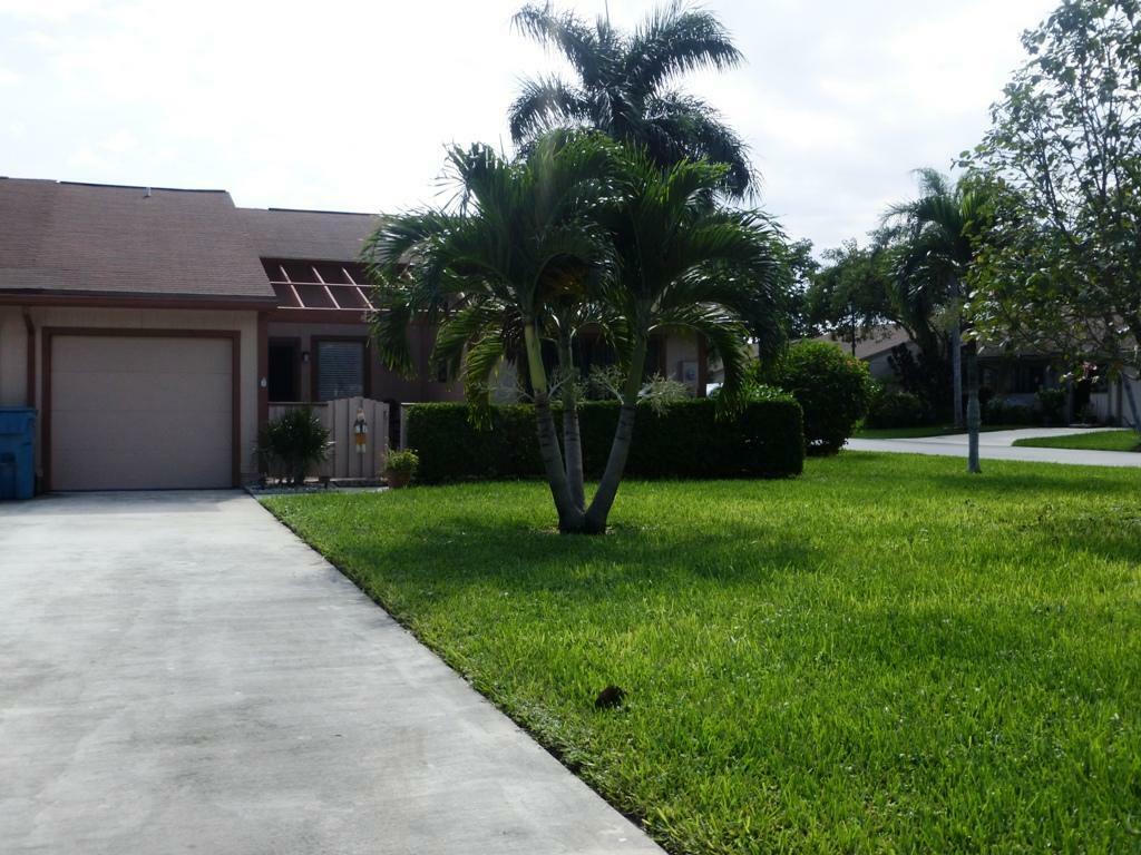 13 Walcott Drive  Boynton Beach FL 33426 photo