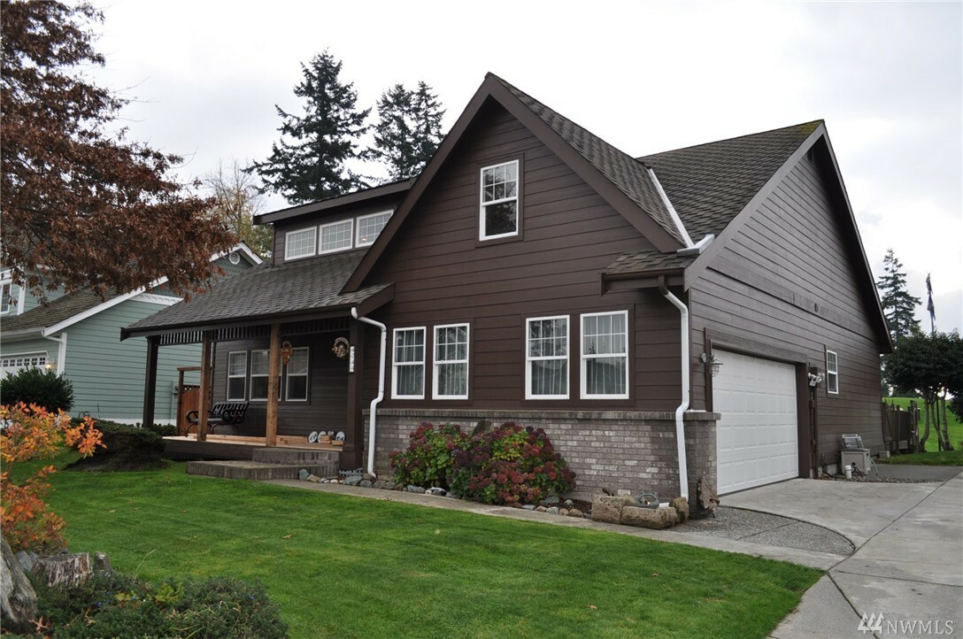 Property Photo: 4749 N Golf Course Dr WA 98230