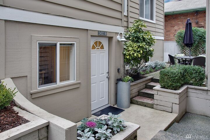 2432 Dexter Ave N B  Seattle WA 98109 photo