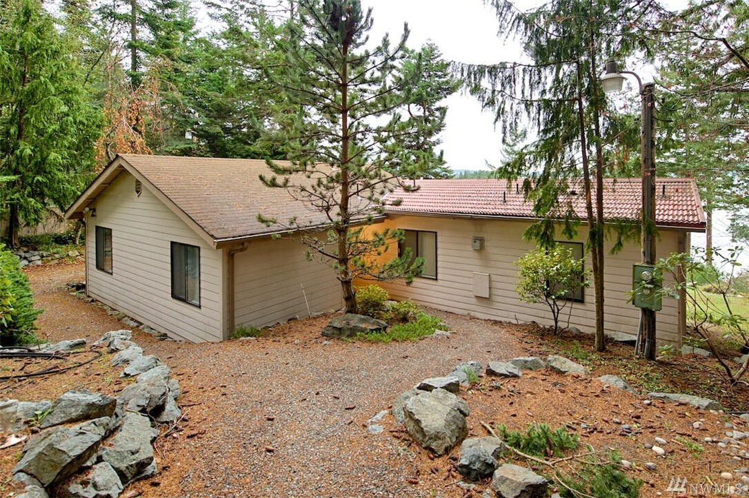 Property Photo: 9772 Golden View Trail WA 98257